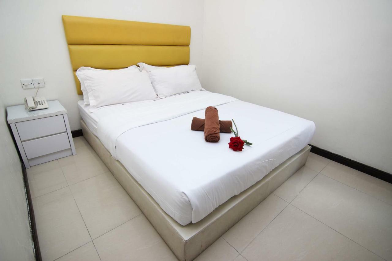Rose cabaña Hotel Bandar Seri Alam Johor Bahru Exterior foto